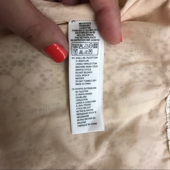 NWT Lace Pink & White Mini Skirt W/ Ribbon Detail - Picture 3 of 7